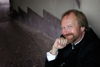 Lesung mit Markku Kivinen – Betongötter